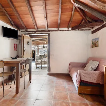 Hesperia Holiday home *